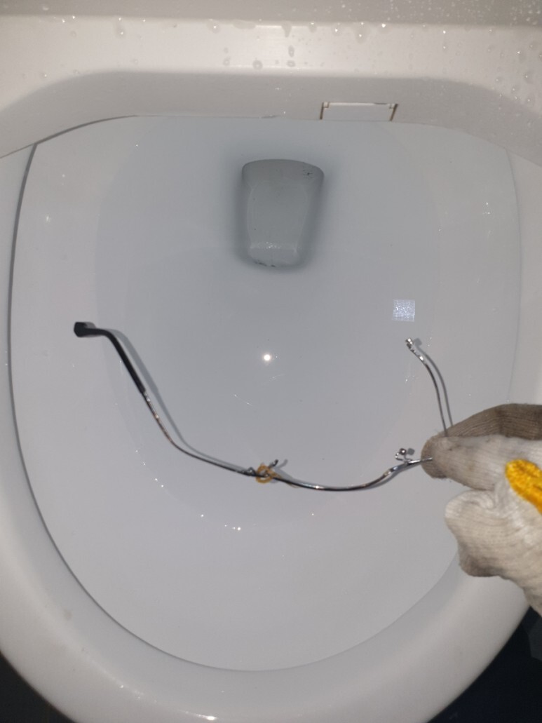 변기에 안경이 빠졌어요: 해결 방법과 조언